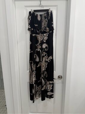Off-Shoulder Black Paisley Maxi Dress